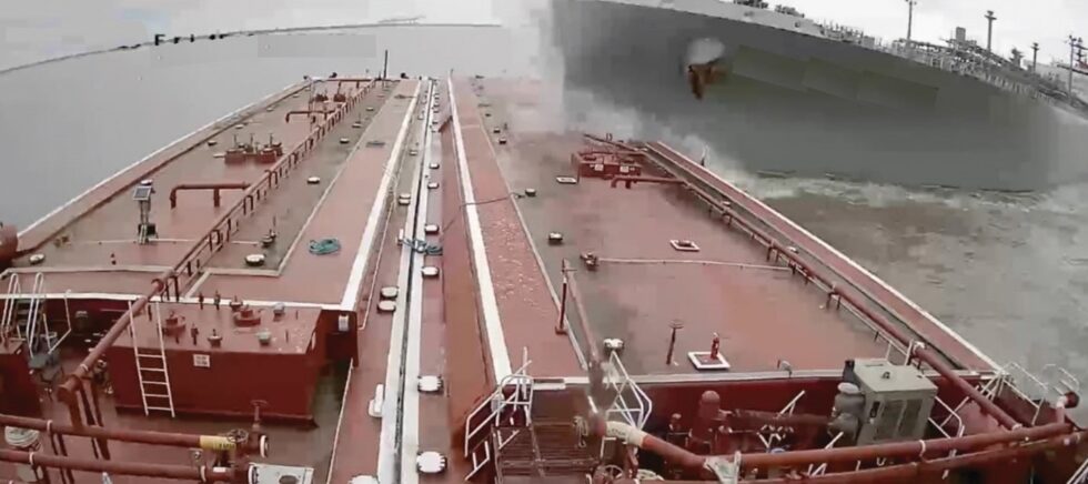 Watch out for hydrodynamic effects when manoeuvring your ship in restricted waterways