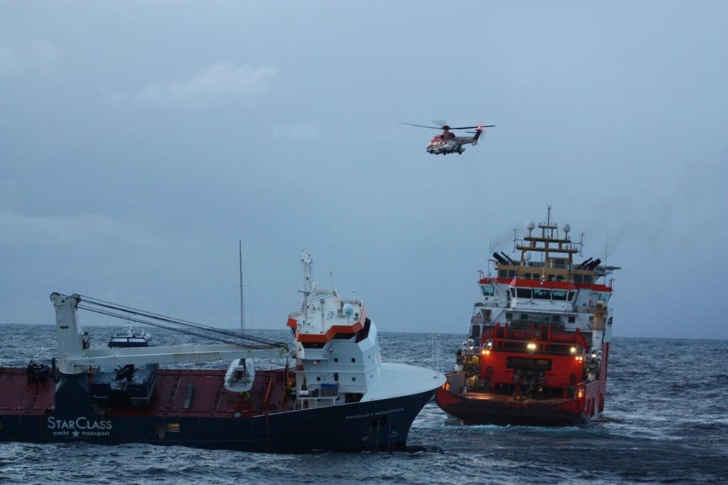 Eemslift Hendrika is secured – will be towed to safe harbour
