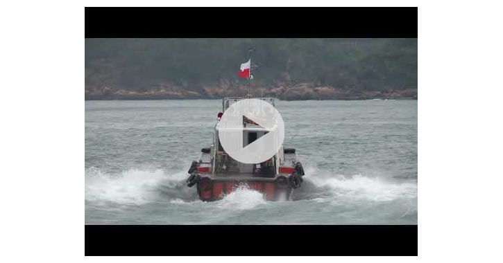 Pilot Vessel《PILOT 95》 crossing the Victoria Harbour in HK - Marine-Pilots.com