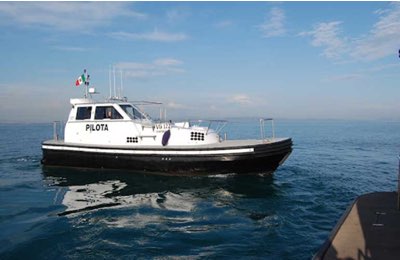 Livorno: Man steals pilots boat and then sets fire to it