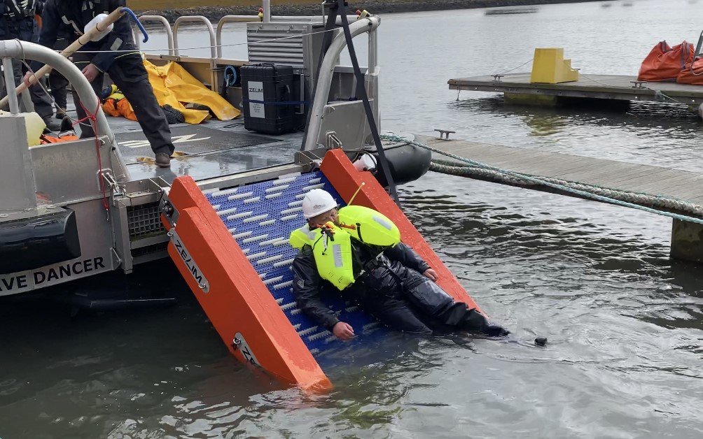 Port of Milford Haven trials Zelim MOB recovery system